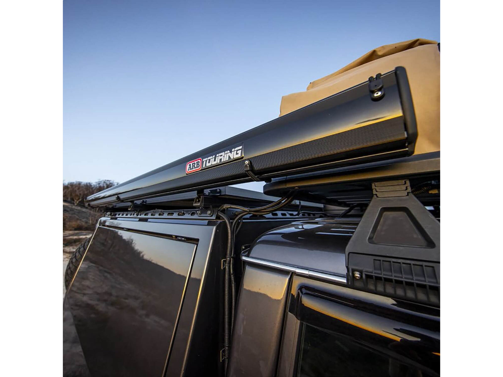 ARB 4x4 Hard Case Awning 8.2x8.2ft with Light 2.5M Black