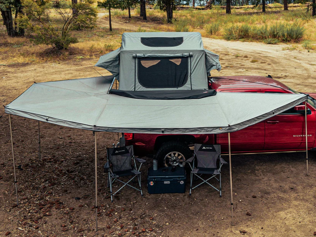 Body Armor 4x4 Sky Ridge Pike Rooftop Tent - 3 Person