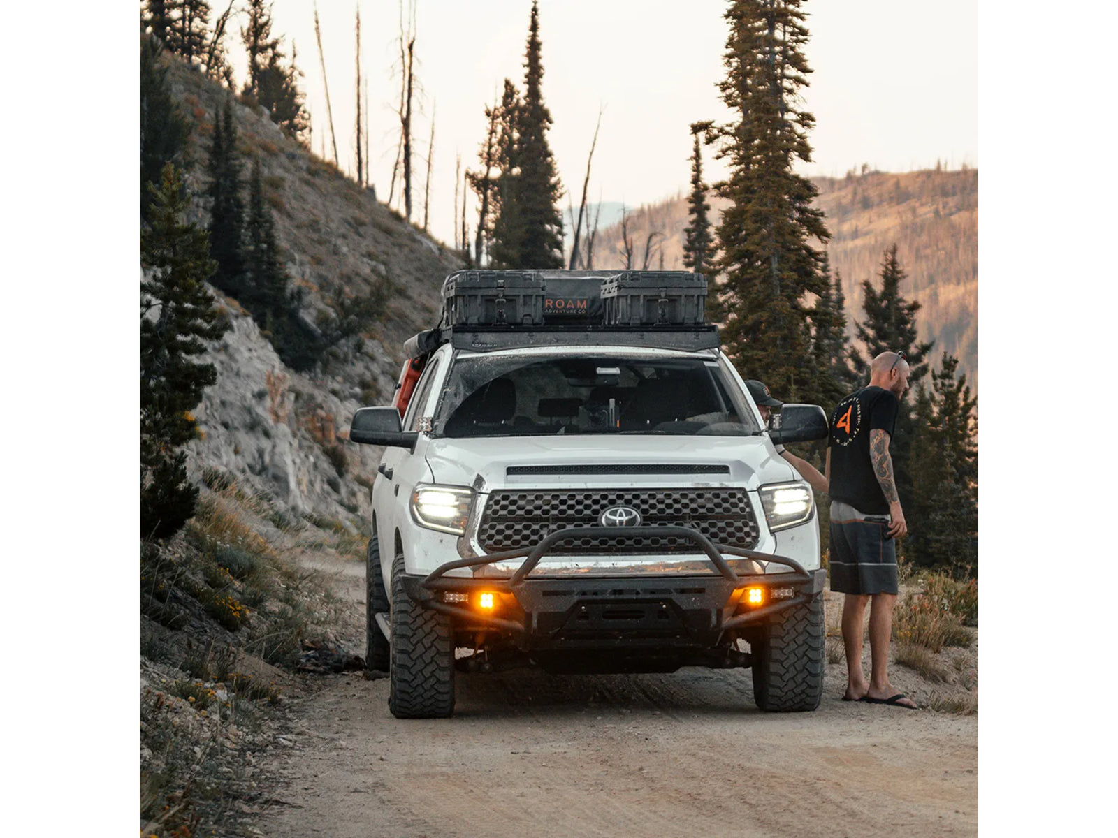 CBI Offroad Toyota Tundra Ditch Light Brackets | 2007-2020'