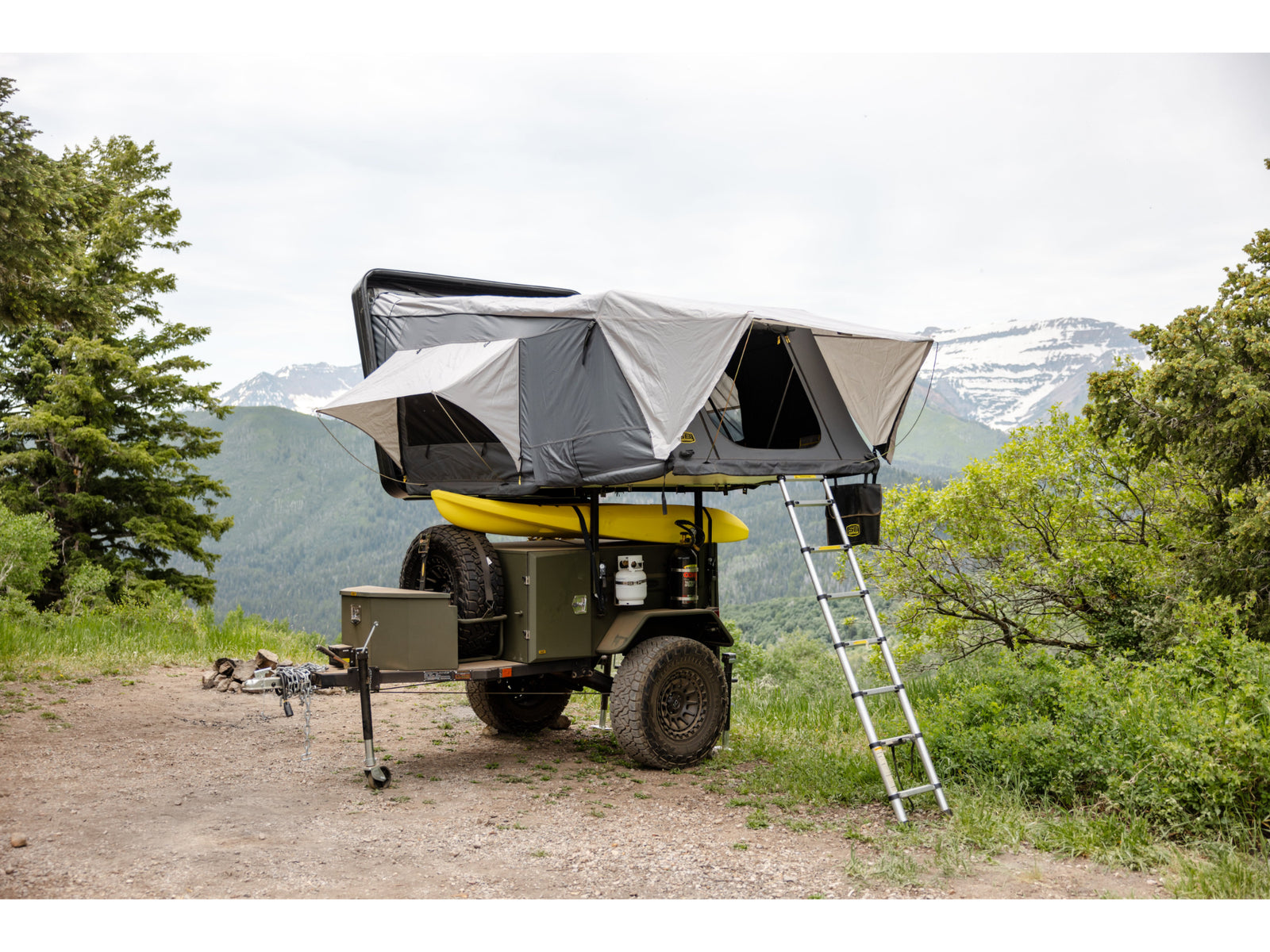 Smittybilt Scout trailer for rooftop tents