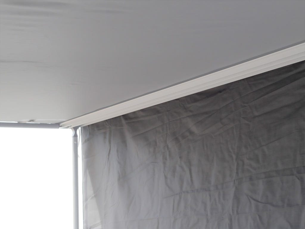 Front Runner Wind Break for 2.5M Awning / Front