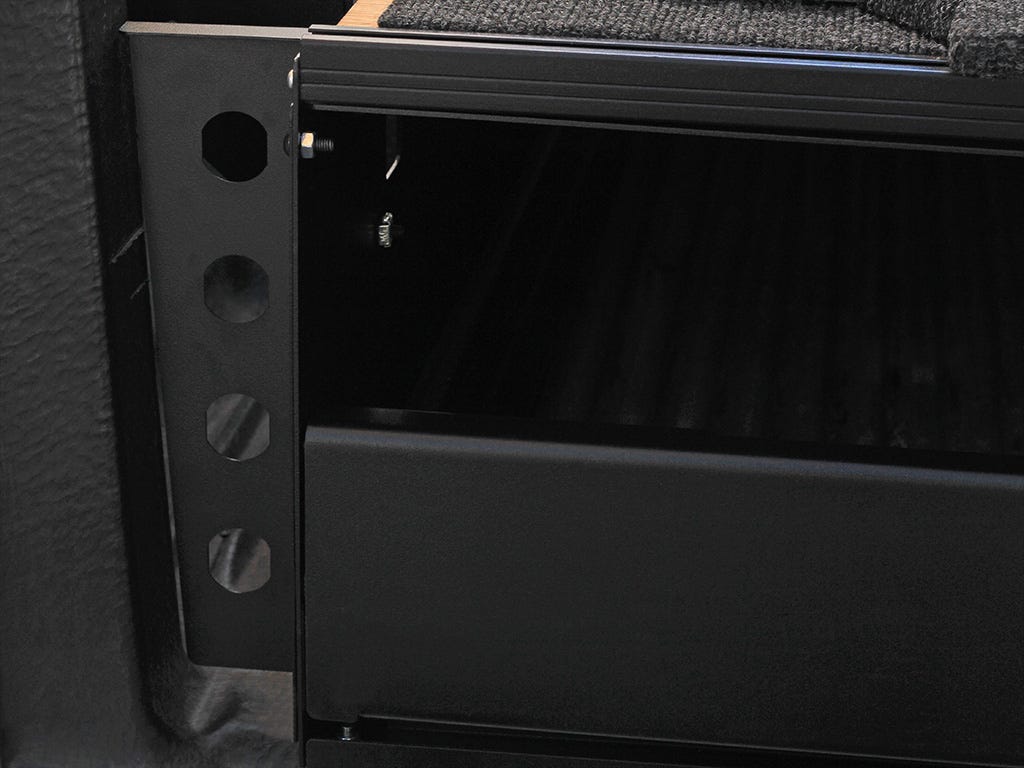 Front Runner Ford Ranger Wildtrak / Raptor (2014-2022) w/Drop-In Bed Liner Wolf Pack Drawer Kit