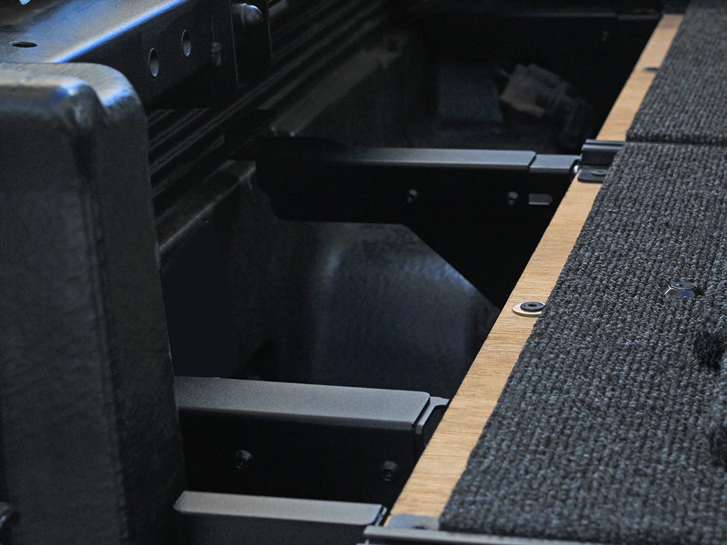 Front Runner Ford Ranger Wildtrak / Raptor (2014-2022) w/Drop-In Bed Liner Wolf Pack Drawer Kit